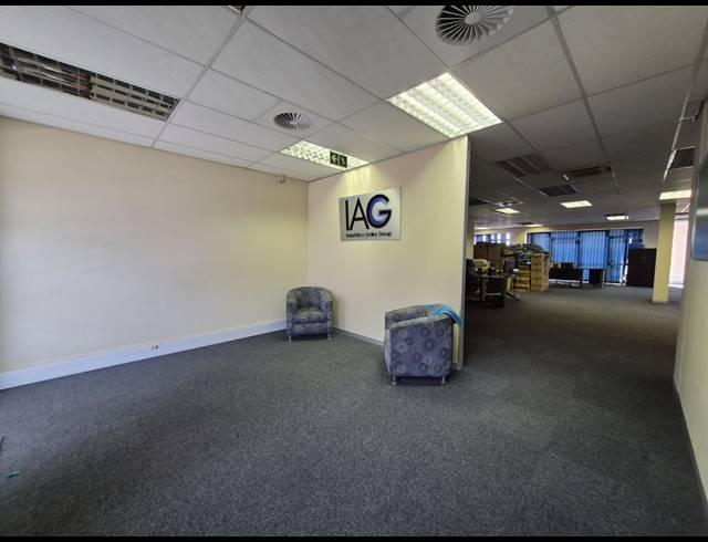 226M² OFFICE FOR SALE IN LITTLE FALLS